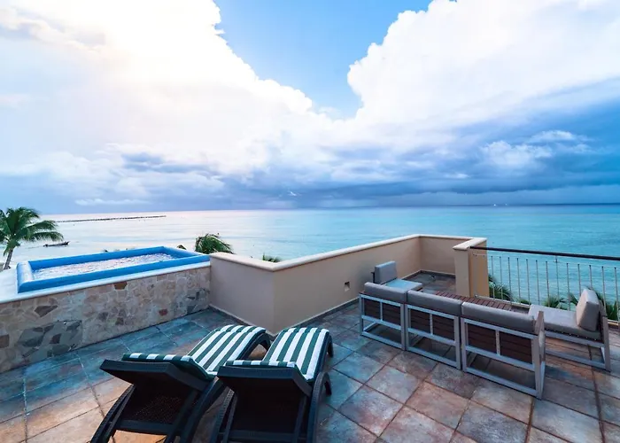 Penthouse Reef 401 - Beautiful Beachfront Ocean View - At El Faro